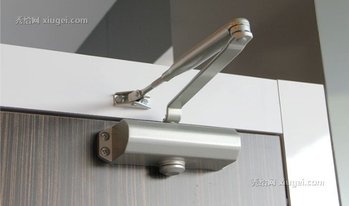 海福乐铸铝闭锁二段力防火门五金，折臂式明装液压闭门器