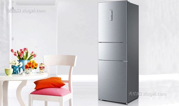 海尔三开门匀冷式冰箱，冷藏冷冻高效节能式冰箱,led显示屏大空间冰箱