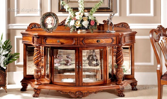 卫诗理樱桃木纯实木餐边柜，纯手工雕花双门碗柜，型号: 10101M7