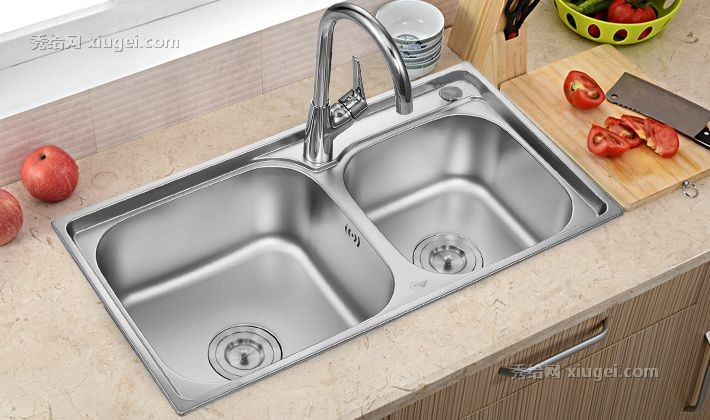 304不锈钢水槽，东鹏洁具双槽加厚，厨房洗菜盆一体成型