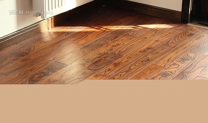 财到手工拉丝仿古榆木地板，U型锁扣耐磨防腐纯实木地板