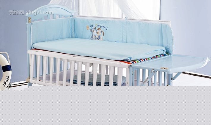 乐奇宝贝全实木摇摇床，最好用的婴儿床，品牌保障，时尚全能型，型号法莱德维