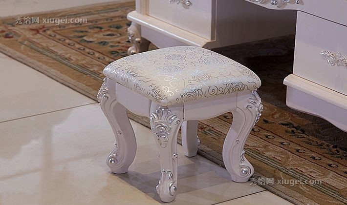 凯米蒂亚欧式时尚换鞋凳，实木白色浮雕小矮凳，型号B07小凳子