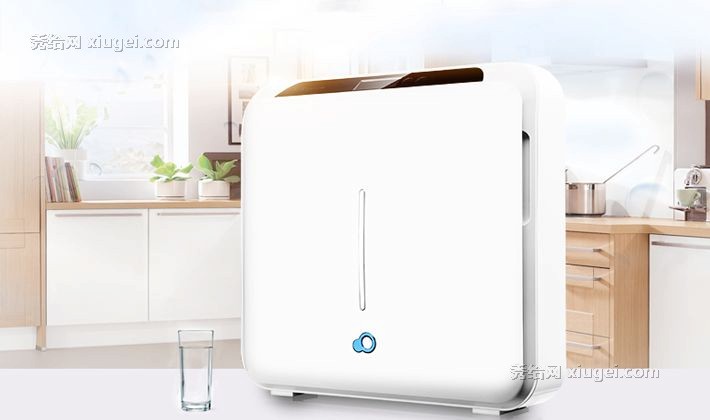沁园白色全封闭净水器，母婴级厨房壁挂直饮过滤器，型号: QJ-UF-502A(S)