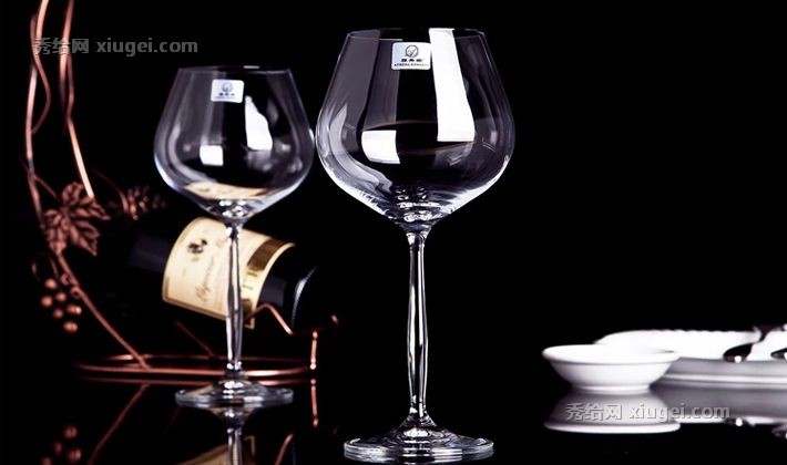 雅典娜奢华水晶玻璃酒杯，2个定制高档葡萄酒杯礼盒，货号: 67467