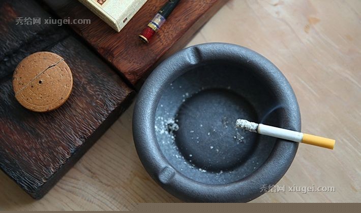 伍家坊货号WJF019900047陶瓷烟灰缸，复古铁釉烟灰缸，高档烟灰瓷器