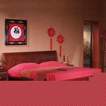 东域春意精美双人床，1.8米中式榆木婚床，厚实稳重蝴蝶拼花实木床CY-2