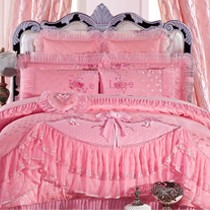 唐娜家纺蕾丝床品，大红贡缎粉色套件，婚庆用高档丝加棉提花六件套货号: TJD201405