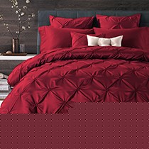小镇风情酒红色贵妇气质床品，手工菱格饰面丝滑结婚家纺四件套