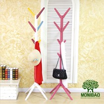 摩尼宝进口实木喷绘衣架， GYJ-002系列欧式环保糖果色衣帽架